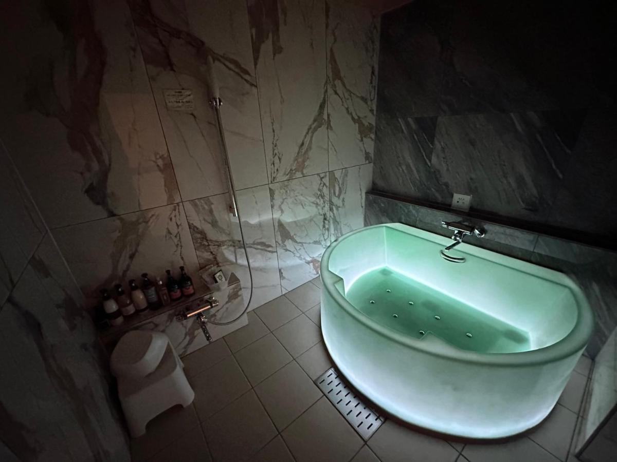 Hotel Exe (Adults Only) Токіо Екстер'єр фото